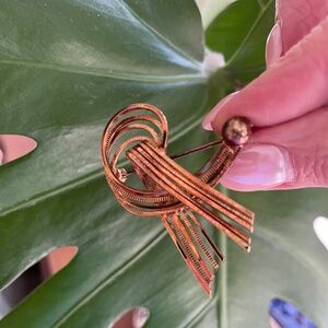 Midcentury Gold and Rose Gold Tone Vintage Ribbon Brooch